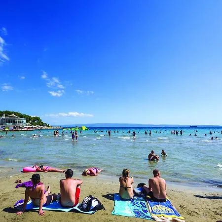 Two-bedroom In Apartamento *