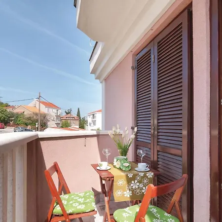 Two-bedroom In Appartement *
