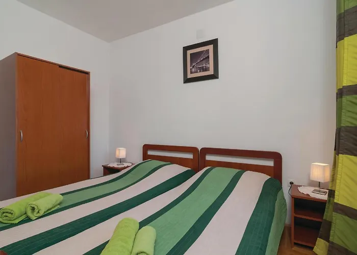 Two-bedroom In Appartement *